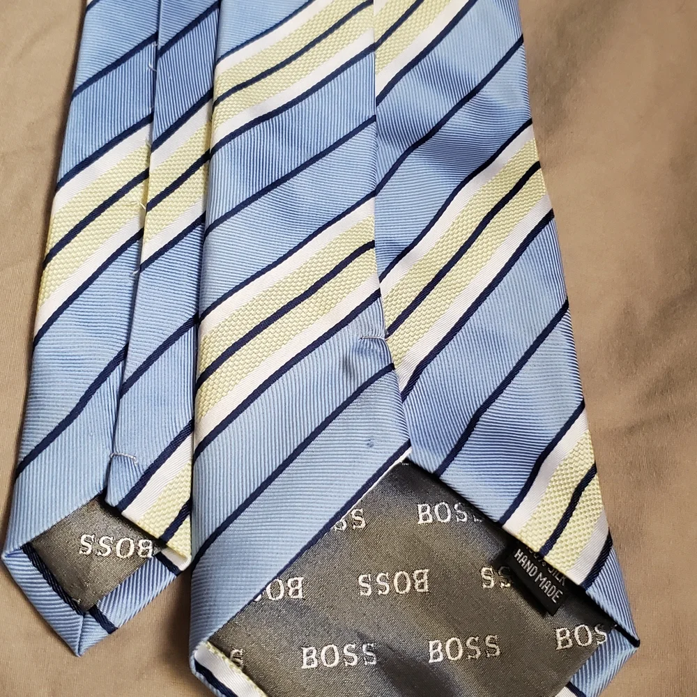 Hugo Boss Blue‎ and Yellow Silk Tie with Diagonal Stripes